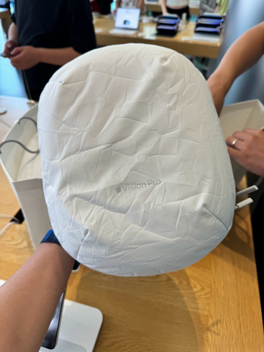 femmo2015's tweet image. "Just wrapped up an insightful #SustainabilityWorkshop! Grateful for the expert guidance on circular economy strategies—now equipped with actionable steps to drive eco-friendly change.  #ProfessionalGrowth #Training"