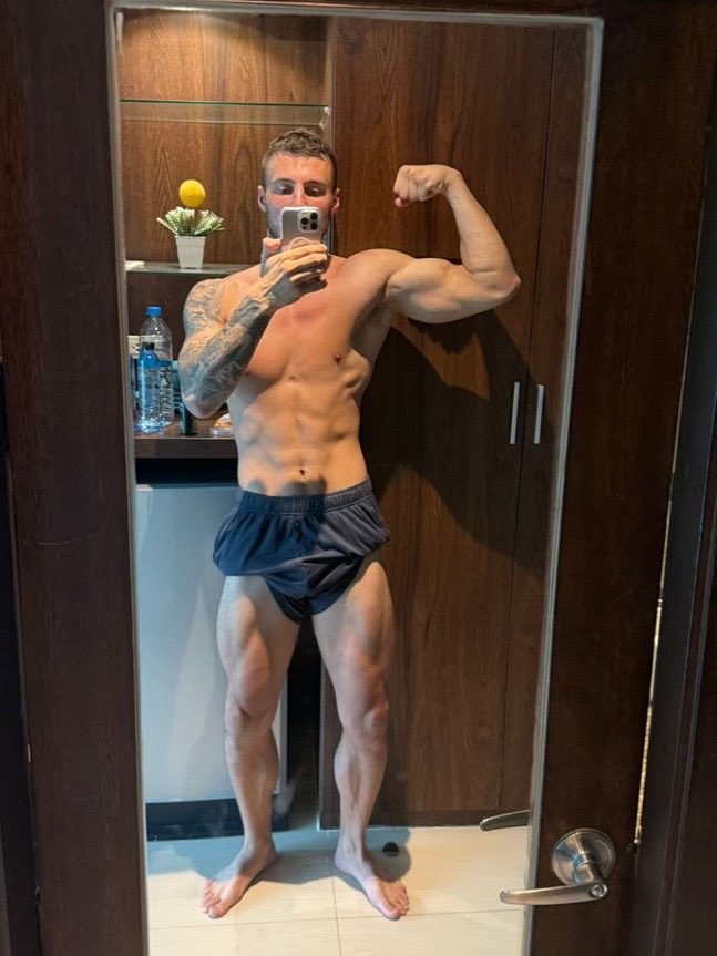 step bro noah tweet media