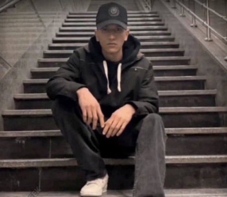 🆘 🆘 🆘 
Please be the voice of Yasin Ghasemi. He is sentenced to execution by Islamic Republic. He is only 17 years old. Yasin's father is dead and Yasin is breadwinner of his family.

#DigitalBlackOutIran  
#KingRezaPahlaviForIran