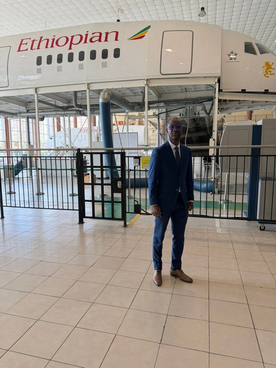 AirCI_Officiel's tweet photo. Les élèves pilotes et mécaniciens d’avion de la 3e promotion Ab initio sont bien arrivés à Addis-Abeba en Éthiopie, où ils ont entamé ce jour 19 mois de formation pratique intensive. 

Nous leur souhaitons beaucoup de succès pour la suite du parcours !

#aircôtedivoire #AbInitio https://t.co/DQ0dml3aRl