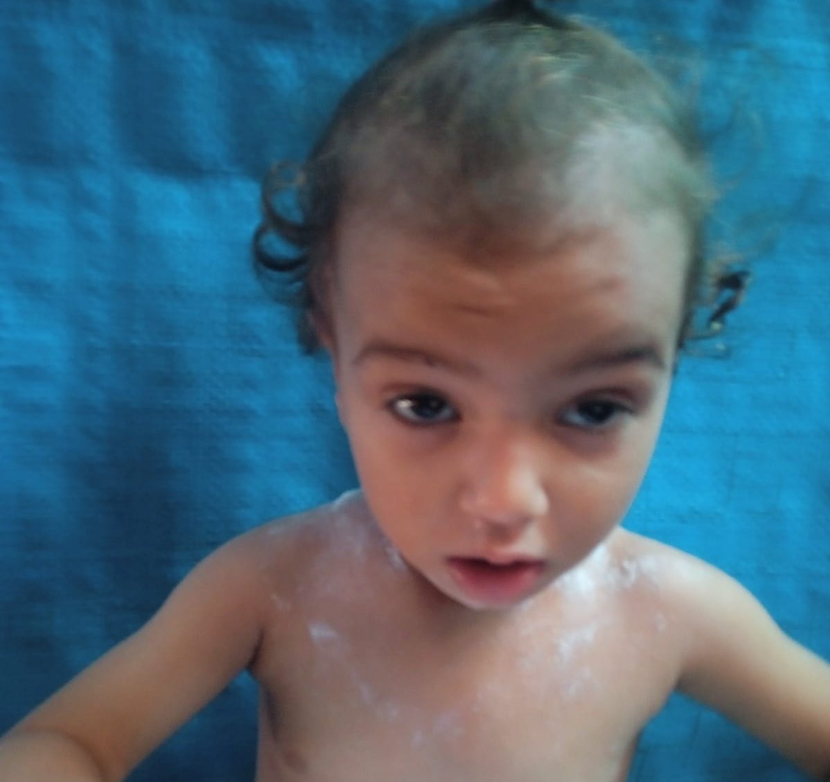 DalulainGaza's tweet image. Please don't ignore this 
😭😭😭😭💔💔💔💔
I'm so scared. My baby rich  is losing weight daily due to the lack of food. I don't know what to do. I feel so exhausted. Please help us provide food. Yes, you can, and I trust you. Donate ⬇️😓

chuffed.org/project/138194…