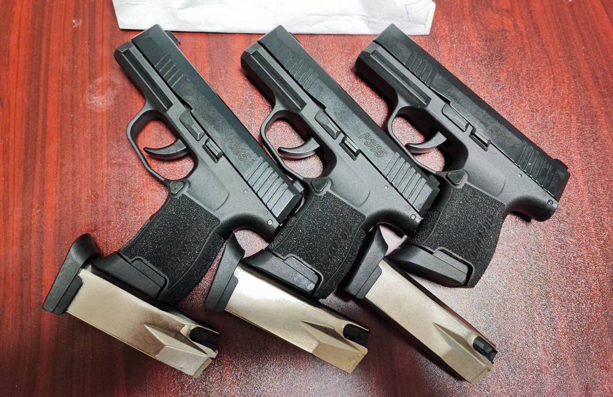 thegunman6911's tweet photo. ซิกP365 แปลง 380 7+1 ราคา 11,000
พร้อมส่งด่วน 1-2 วัน 📦⚡️ 
สนใจแอดไลน์ 🆔 : thegunman69

#นัดเย็ด #รับงานเชียงใหม่ #รับงานเชียงราย #รับงานลำพูน #ปืนเถื่อน #ปืนไม่มีทะเบียน #ปืนหลุดจำนำ #ปืน #นัดเย็ดลำพูน #ปืนเถื่อนส่งจริง #ของดีบอกต่อ https://t.co/djAck8BVjg