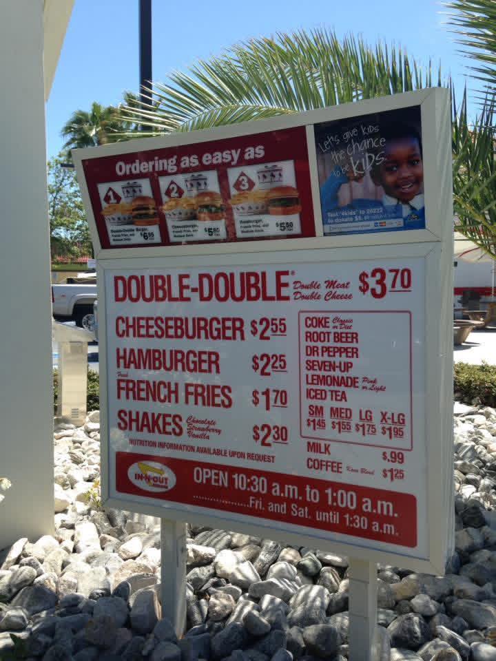 innoutburger_'s tweet image. In-N-Out Prices - 04/20/2016. Exactly 10 years ago from today.