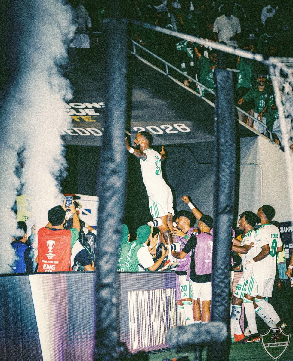 @Icónica tweet media