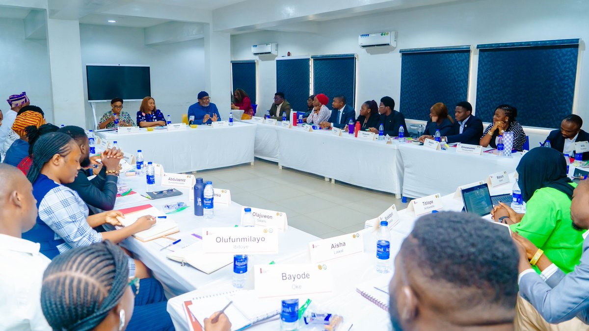 Lateef Jakande Leadership Academy tweet media
