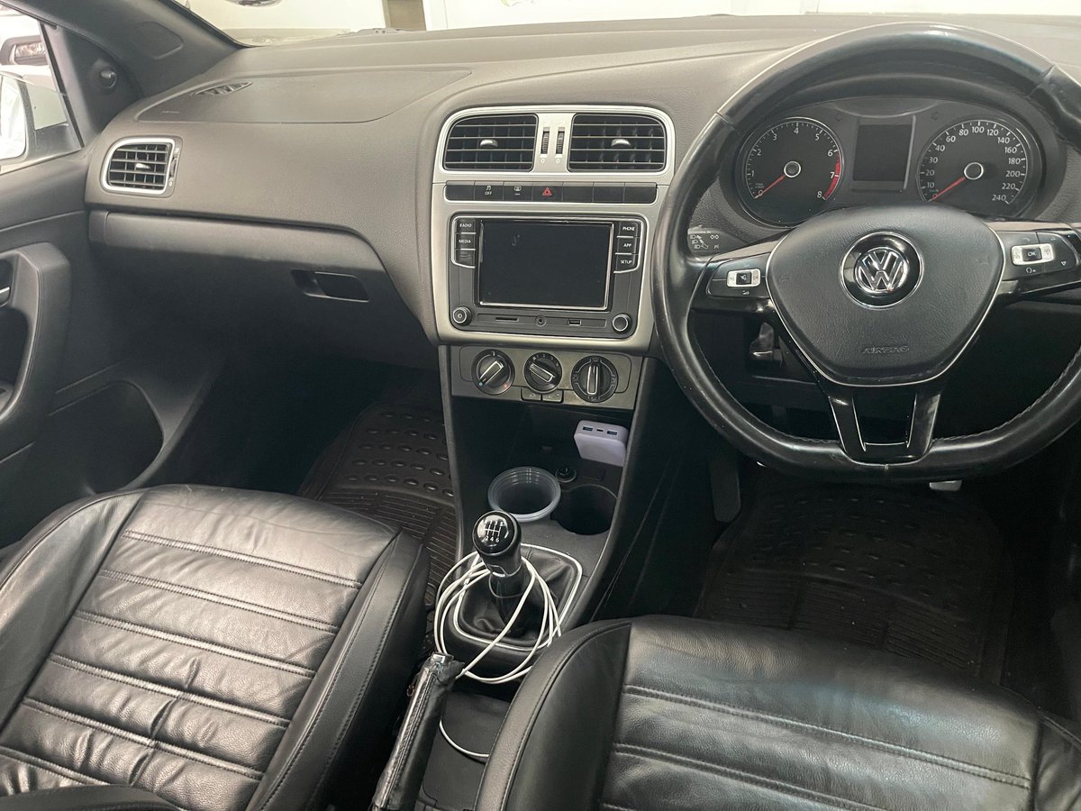 REALHAZEL_CAR's tweet image. 2019 Volkswagen Polo GT 1.0

Mileage:97000KM
Transmission:Manual 
Fuel:Petrol 
Color:White 
Body Type:Hatchback 
Extras:Leather seats 

Cash Price R150 000

Installment Est R3 300pm

Call or WhatsApp 068 442 3162

 WhatsApp only 076 934 9110 #TrendingNow