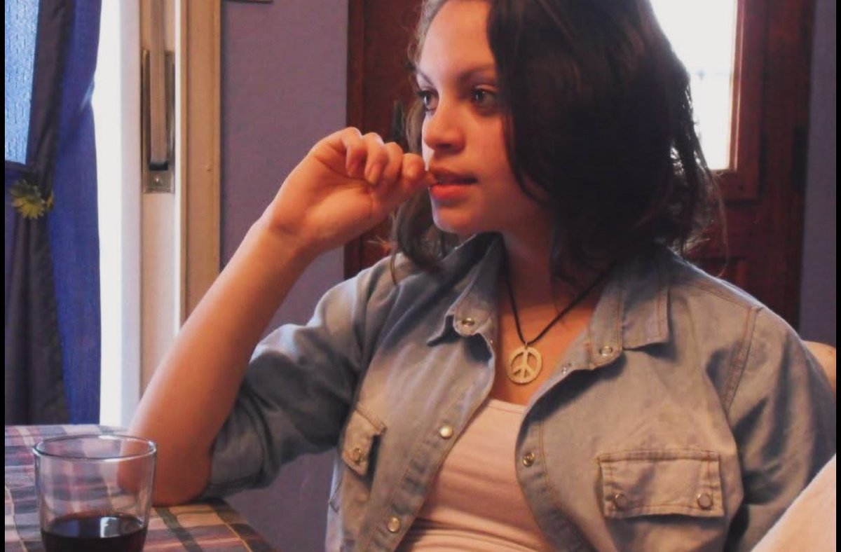 me puse a ver fotos viejas y entré en un espiral de nostalgia y ternura total, un montón de lo que pensaba imposible me sucedió -lo bueno y lo malo-, siento que mi mirada era más suave que ahora y me pregunto cómo será en 15 años más