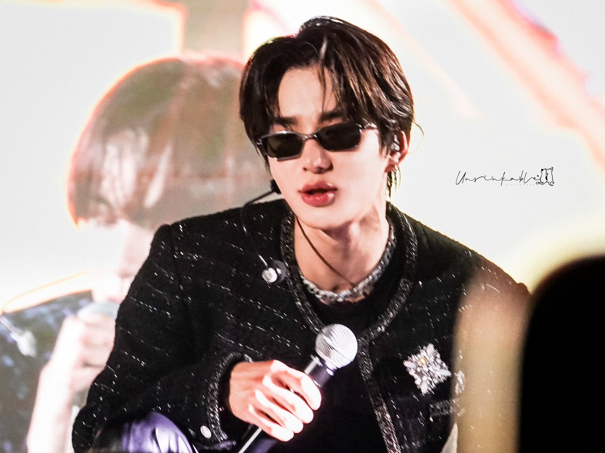 JUNGWOO. tweet media