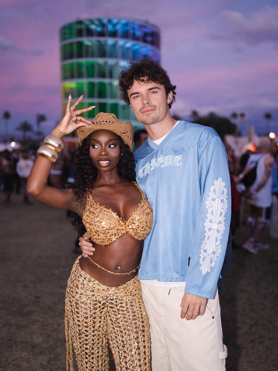 OK! Magazine USA tweet media