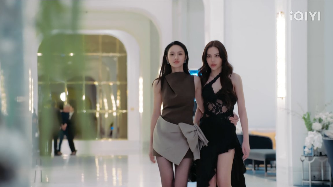 ᴍᴇʀᴄᴜʀʏ tweet media