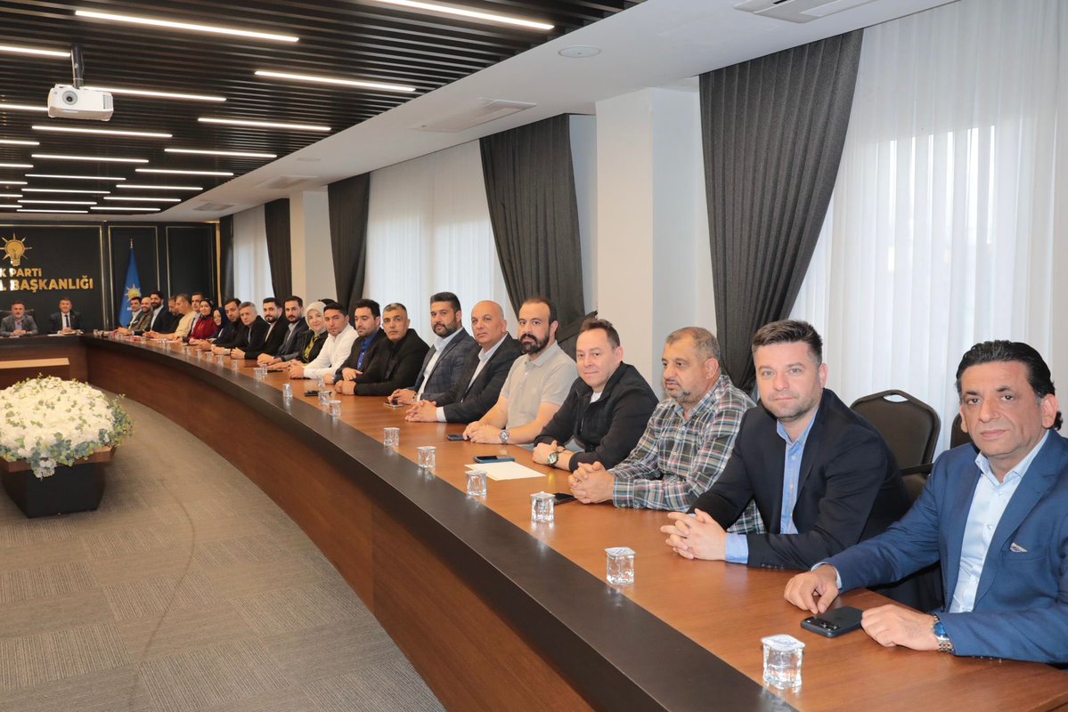 Haftalık Olağan İl Yürütme ve Yönetim Kurulu toplantımız, İl Başkanımız Sayın Tamer Dağlı’nın başkanlığında gerçekleştirildi.

Toplantıda teşkilat faaliyetlerimiz ve şehrimize ilişkin konular değerlendirilerek istişarelerde bulunuldu.

Alınan kararların Adana’mız ve teşkilatımız