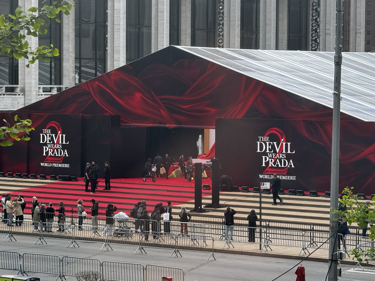 (NYC) The Devil Wears Prada 2 world premiere at Lincoln Center is looking absolutely epic.