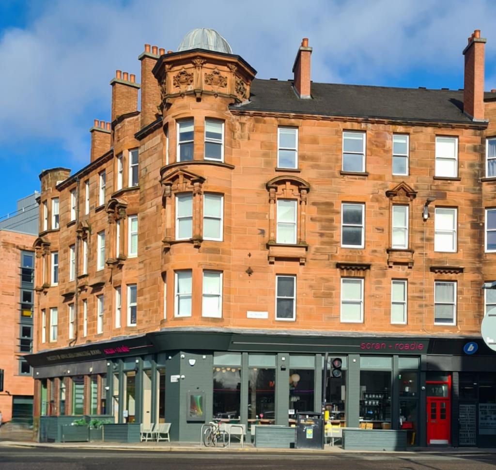 is_glasgow's tweet image. Red sandstone tenements, built in 1905, on the corner of Saltmarket and Jocelyn Square in central Glasgow.

#glasgow #tenement #architecture #saltmarket #architecturephotography