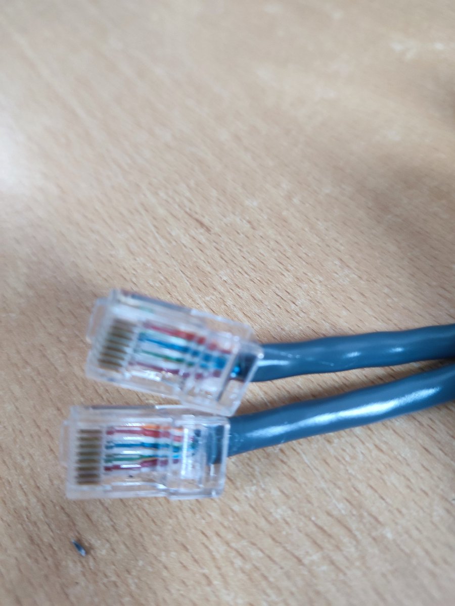 EmpressCyberr's tweet image. Been a while since I posted🤗

Quick one - crimping an Ethernet cable today. Not new to this, but it’s a skill you keep using in networking.

T568B: W/O, O, W/G, B, W/B, G, W/Br, Br
Crimp → Test → Done 

Small skills, big impact.

#Networking #CCNA #Tech