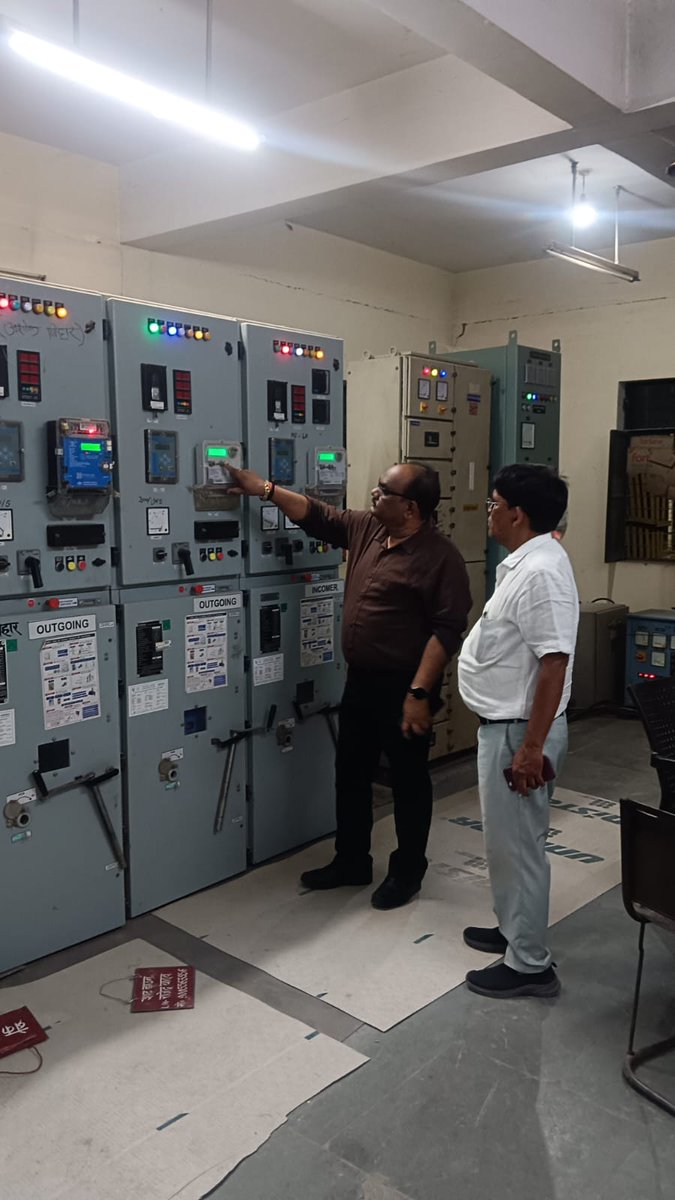 puvvnlvaranasi's tweet image. #Inspection
Today20.04.2026 Measurement of Supply Position and SSO Updates of Planned Shutdowns/Breakdowns on the #Workforce1912Appsavy at New Dulatpur substation by EE UEDD Sarnath Varanasi under UEDD Sarnath Varanasi.
@PuVVNLHQ @UPPCLLKO @aksharmaBharat  @mduppcl @ChairmanUppcl
