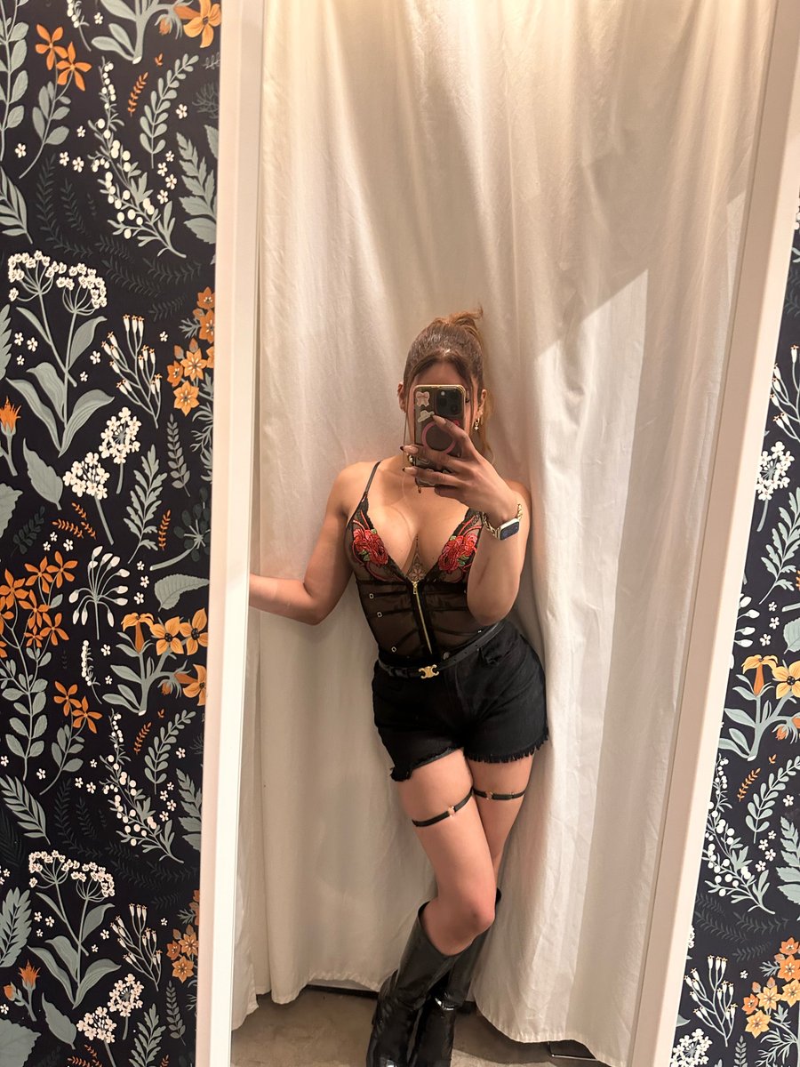 Manon Booty X tweet media