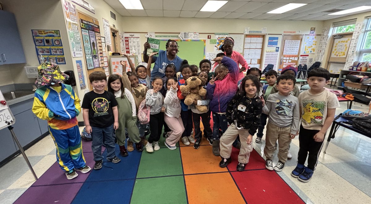 JohnnycakeElem tweet media