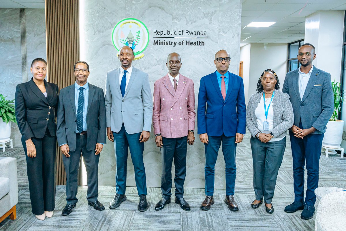ProfJanabi's tweet image. Great exchange today with @nsanzimanasabin, Rwanda’s Minister of Health, in Kigali.

Proud of the bold strides on #UHC, local manufacturing, primary health care &amp;amp; emergency preparedness.

Ambition, progress &amp;amp; real impact on lives. @WHO stands with you to go further on