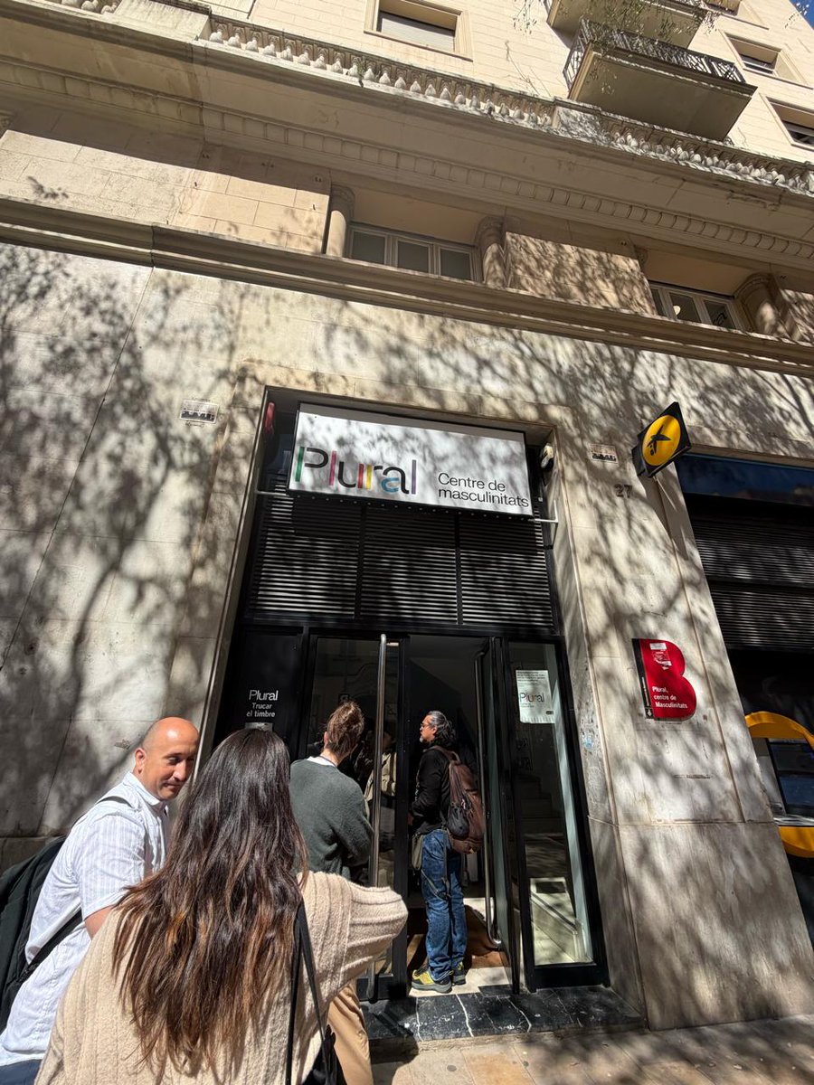 Laura Tami tweet media