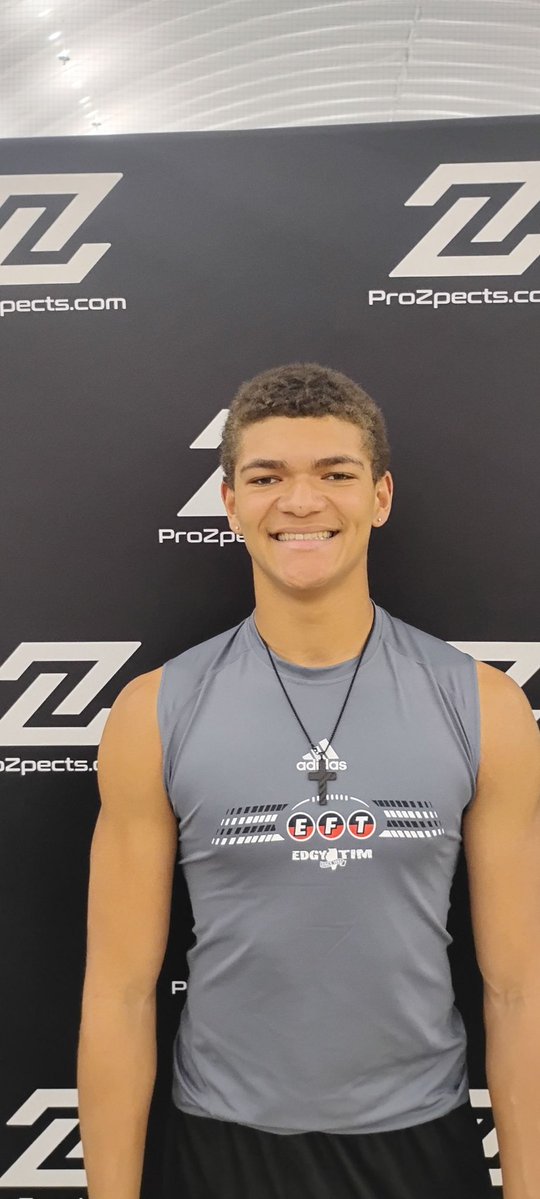 Jaxson Backes 6'5 220 TE tweet media