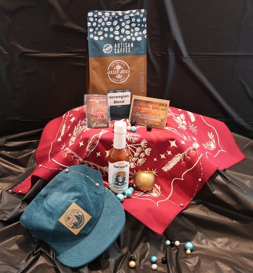 GoldenAppleFoun's tweet image. Thank you to @TheNorwegian4 for donating a gift certificate and some yummy merchandise for our silent auction benefiting local teachers! Bid on it April 24! #goldenappleofrockford #thenorwegian #teachers #nonprofit #silentauction #fundraiser