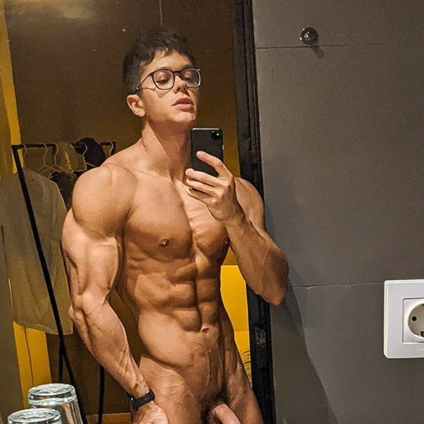 Pro bodybuilder experience tweet media