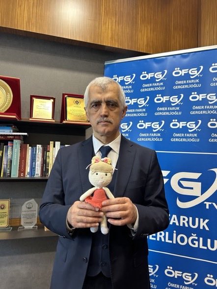 H. Nur tweet media