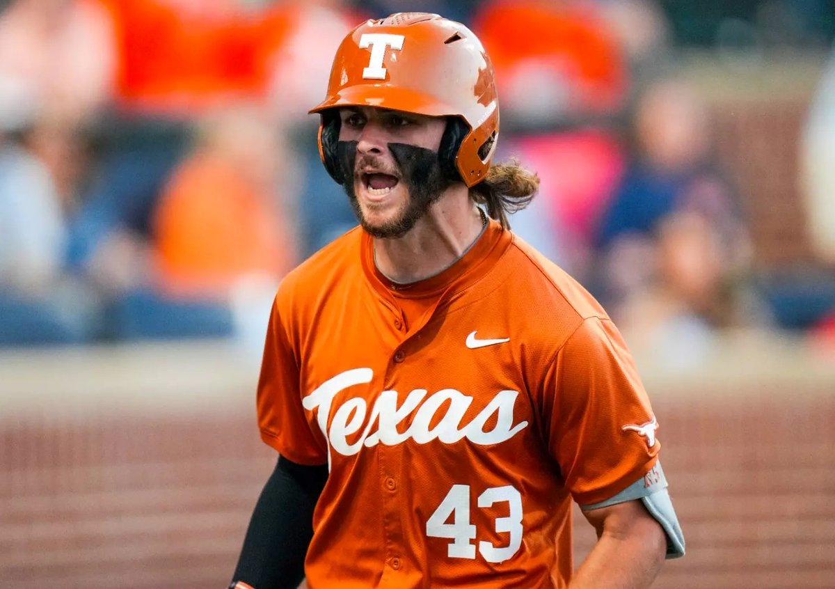 Tom Moore tweet media