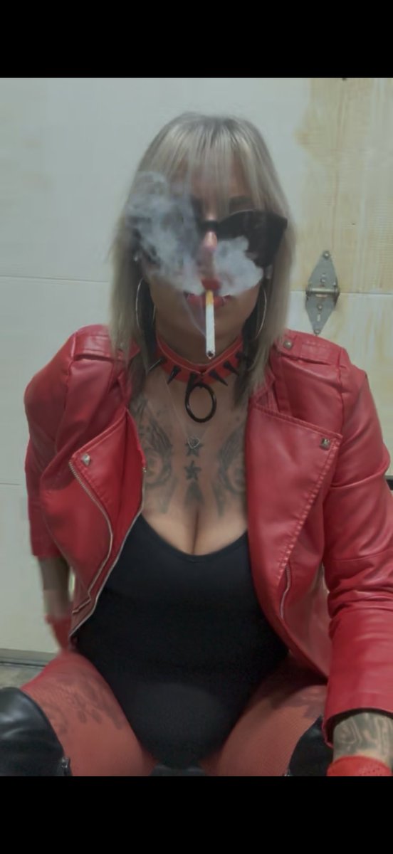 GoddessK 🚬🚬🚬 tweet media