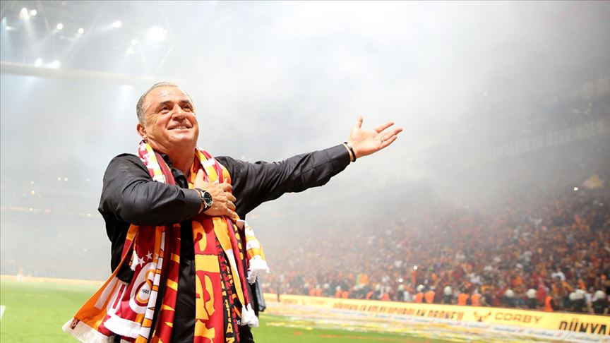 Fatih Terim: "Galatasaraylılık sadece iyi günde değil, zor zamanlarda da sorumluluk almaktır."