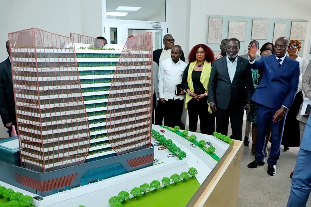 badciss ™ tweet media