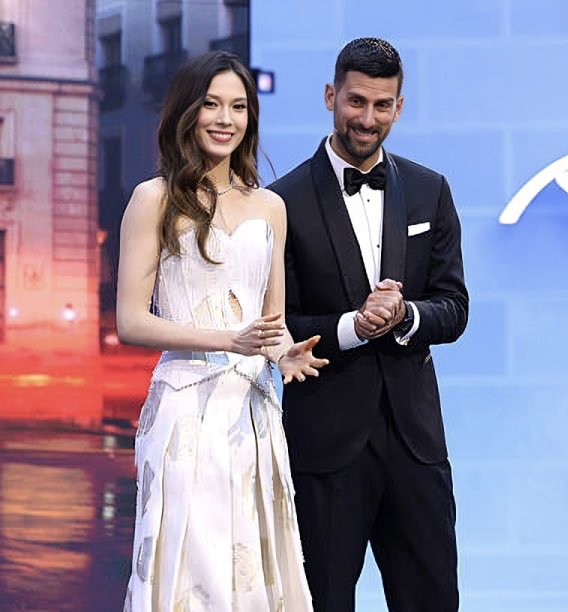 nick_ally1986's tweet photo. Oh just Two GOATs together : Novak Djokovic 🇷🇸 🤝 Eileen Gu 🇨🇳 https://t.co/HKibTAEozh