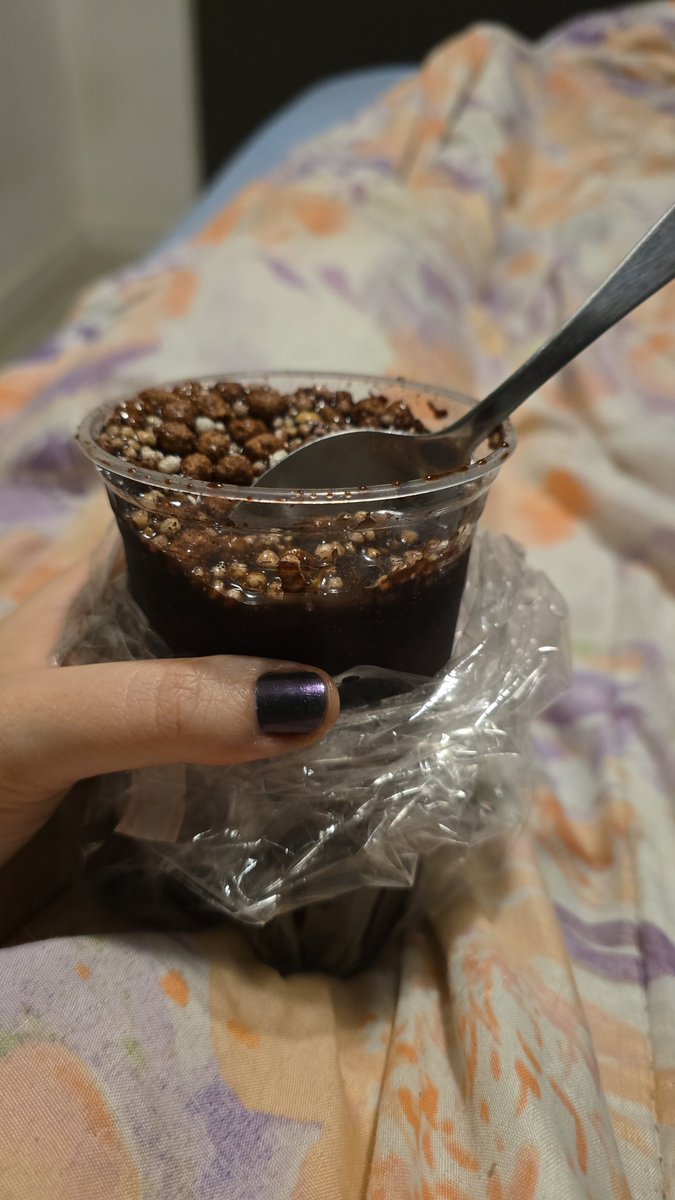 pris_vill's tweet photo. Açaí de pobre >>>>>>>

Maior e melhor https://t.co/jtAwFlHzVl