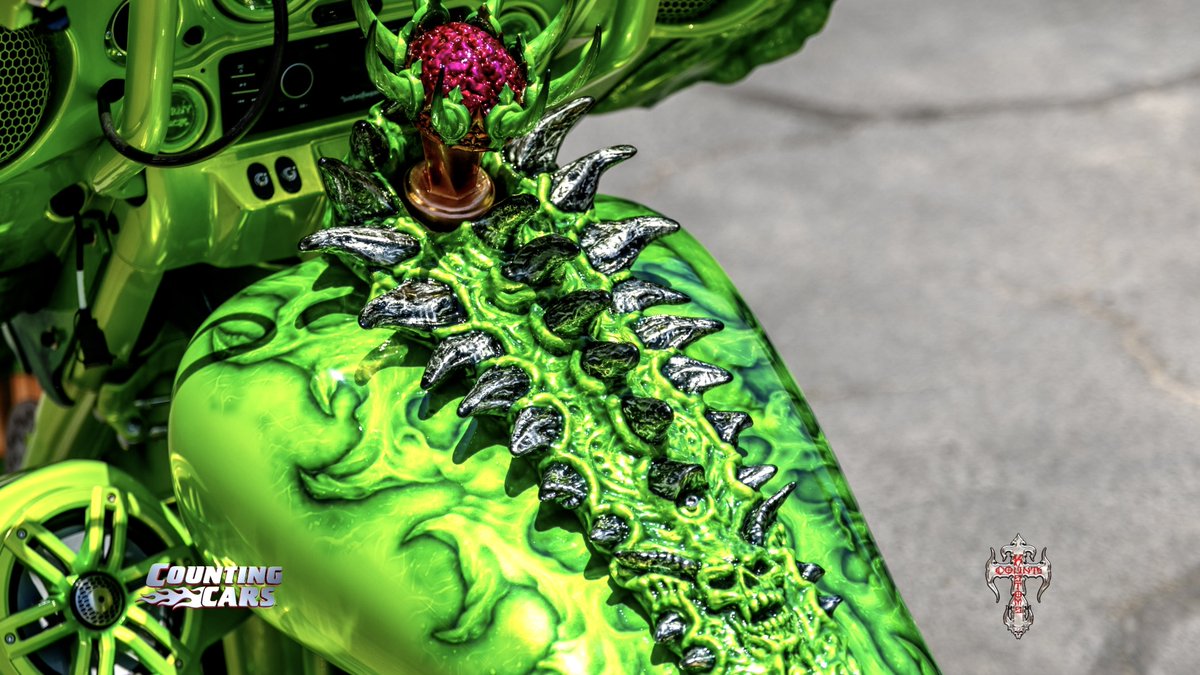 Count's Kustoms tweet media