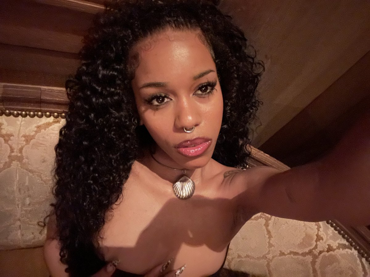 ˚⊱🪷⊰˚ tweet media