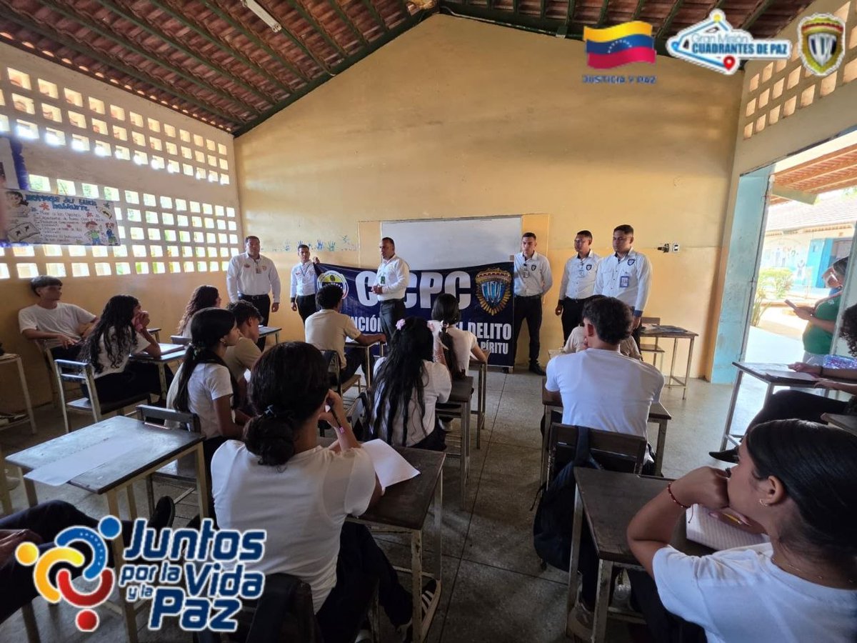 Cicpc294's tweet photo. En el Marco de la Gran Misión Cuadrantes de Paz, vértice 1, Funcionarios adscritos a la Delegación Municipal Puerto Piritu realizaron prevención a los Estudiantes de la U.E José Francisco Laya, en relación a los Delitos Informáticos. 

Prevenir es tarea de todos. https://t.co/JDXxcn6O37