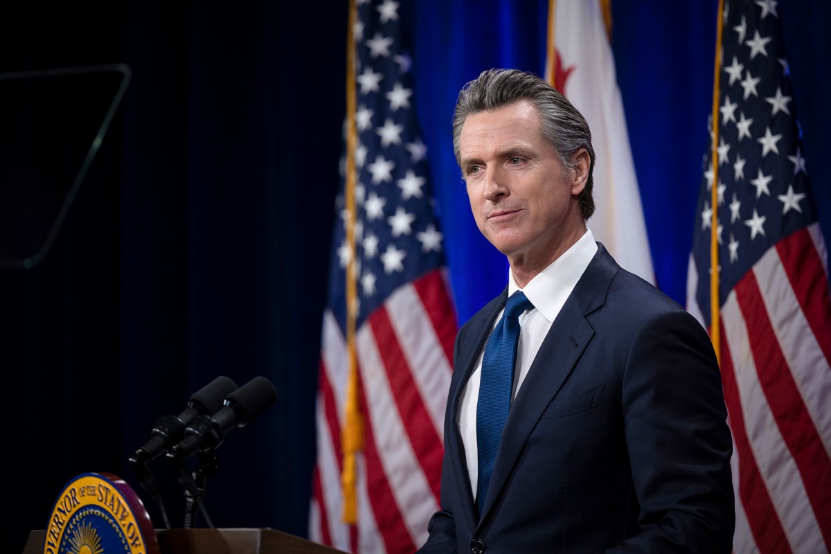 JMLV51's tweet image. Gavin Newsom is the clear frontrunner for 2028 Dem nomination, sitting at 27% on Polymarket &amp;amp; Kalshi. 

Charismatic, experienced, and ready to fight. 

Is he the best shot to win back the White House?

#2028Election #Democrats2028