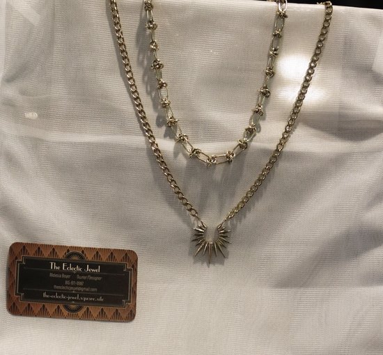 GoldenAppleFoun's tweet image. Who are our jewelry lovers? We have some great donations in our silent auction! Check out necklaces from The Eclectic Jewel &amp;amp; @clodius + amethyst earrings from @BuschJewelers! Thank you donors, for the support! #goldenappleofrockford #silentauction #nonprofit #banquet #fundraiser
