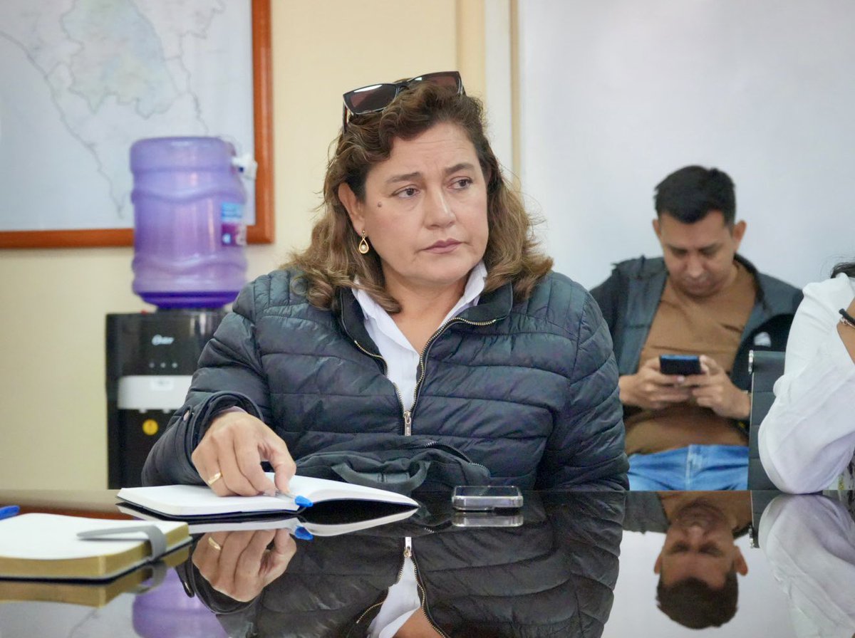 Congresista Silvia Monteza tweet media