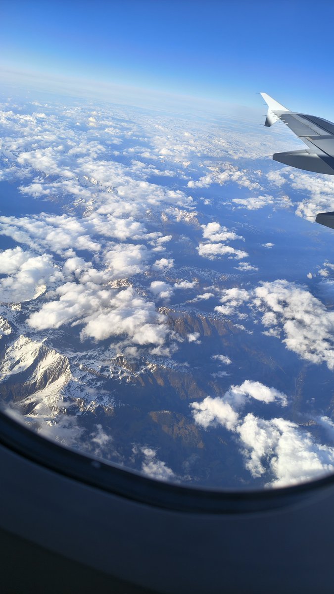 bujająca w obłokach © ✈ ⛅ 🌍 tweet media