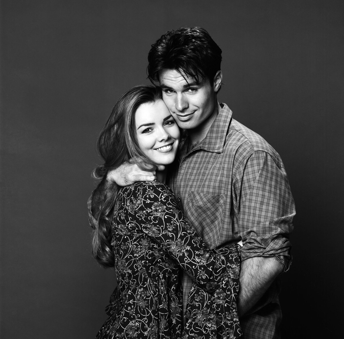 soapwikijohn's tweet image. ' #Days of Our Lives' Star Honors Her Late 'Supercouple' Partner with a Heartbreaking Nod to Their Iconic 90s Romance

parade.com/news/days-of-o…