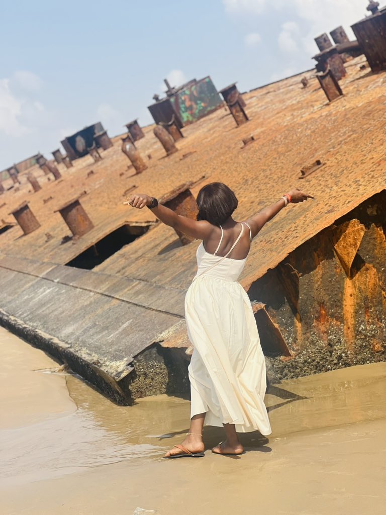 Remove yourself.

Something or someone makes you uncomfortable? Remove yourself.

You’re being placed in an unfair situation? Remove yourself.

In a one sided friendship or relationship? Remove yourself.

Is something causing your peace to be disrupted? Remove yourself.

Remember