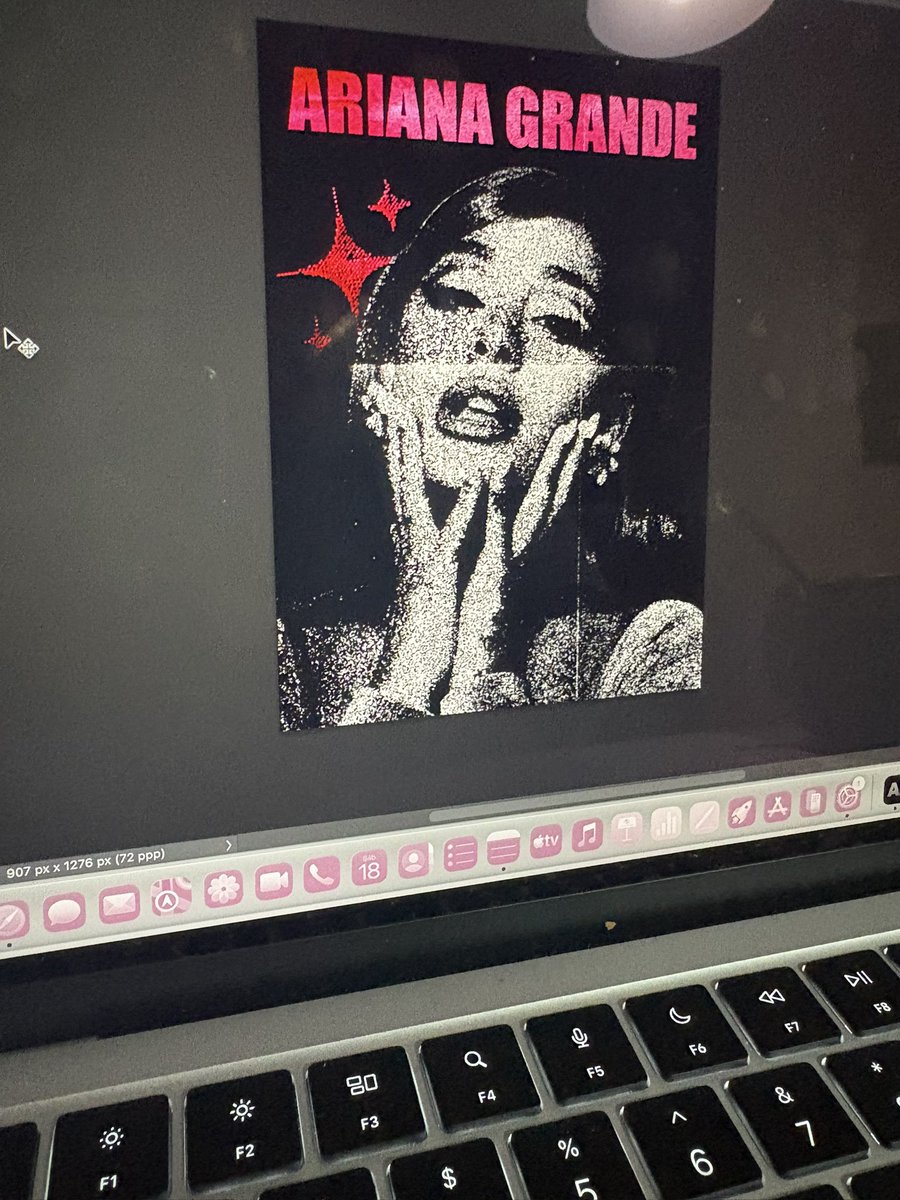 Pili. ⭐️ PUMAS FT MILO J tweet media