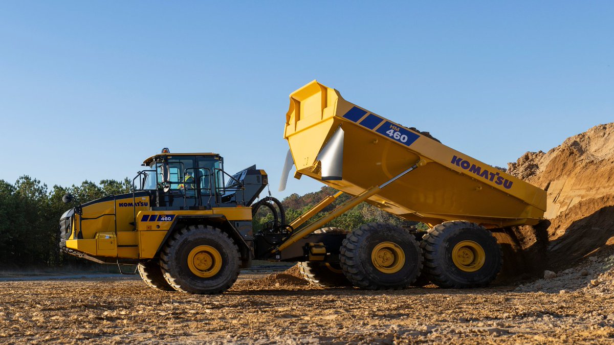 Equipment_World's tweet image. Komatsu rebuilt its articulated hauler from the ground up. The HM460-6 made its debut at #ConExpo 2026 as the next-gen upgrade. ow.ly/UsXk50YMTUg