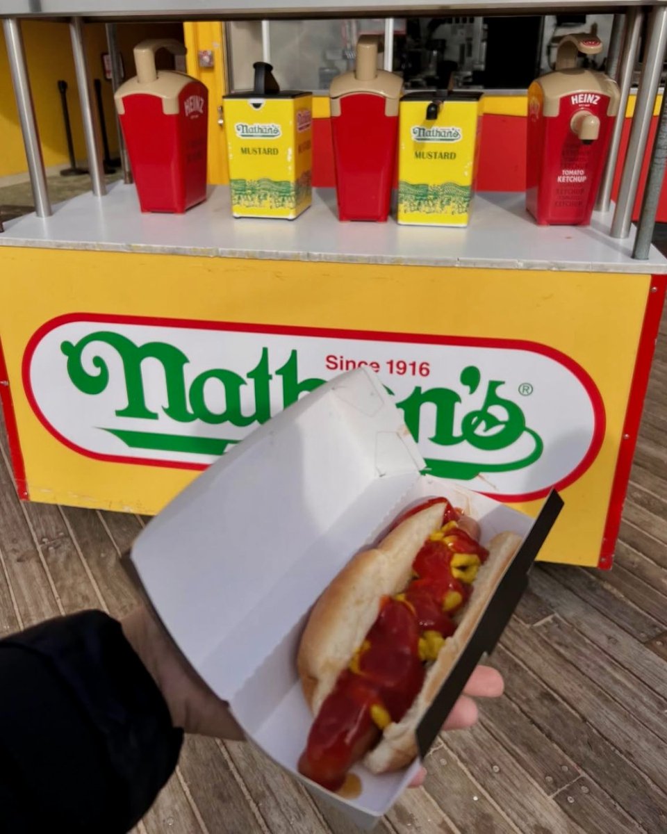 Nathan's Famous tweet media