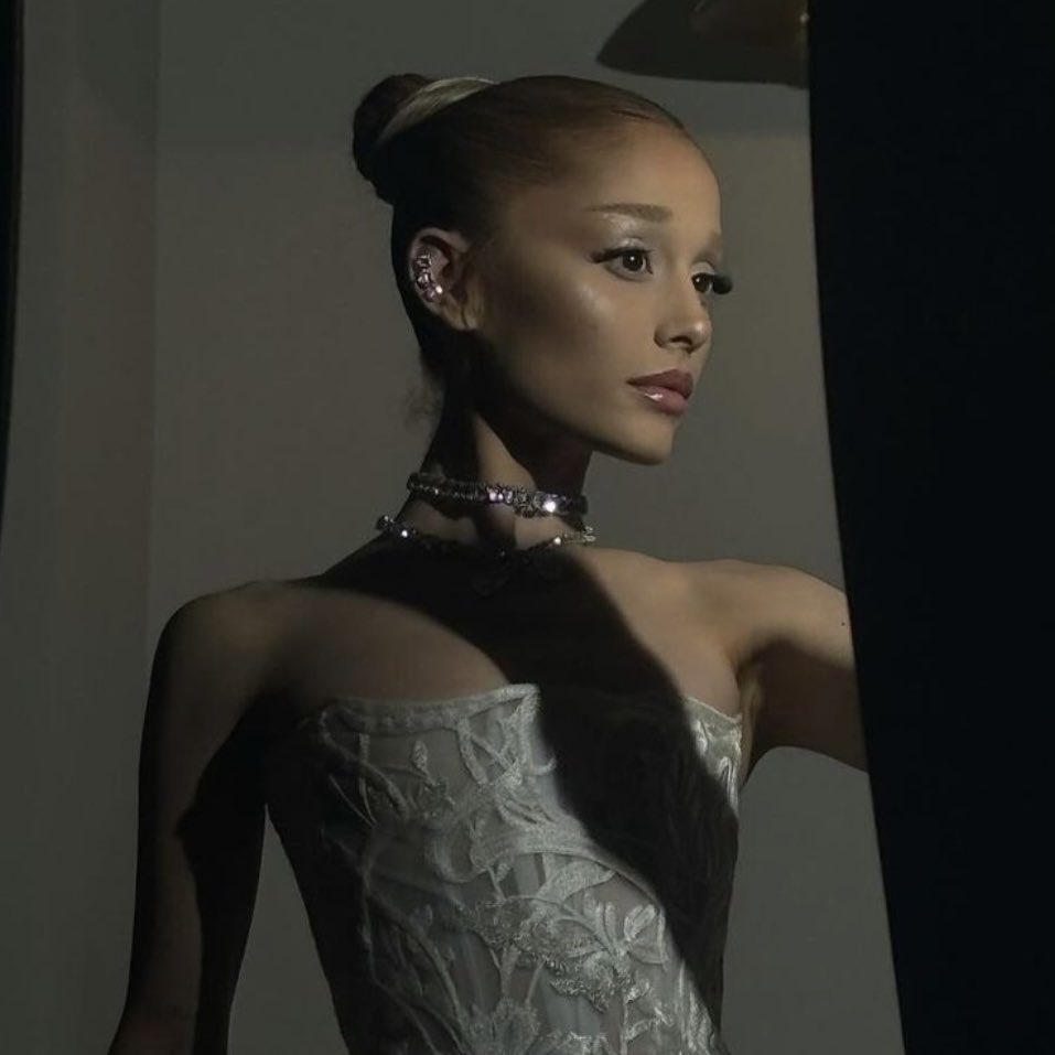 darianabrande tweet media