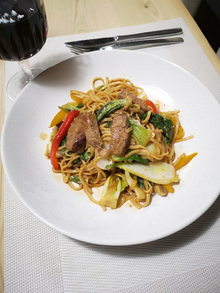 Robbie_75X's tweet photo. @kazzaloveslife This is what I made for me after work  quick and easy 😋 https://t.co/xlElepwbIx