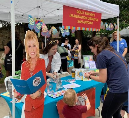 focusonsanews's tweet image. Imagination Library of San Antonio is helping to promote the importance and joy of reading this week, #NationalLibraryWeek #sanantonio #literacy #reading
focusonsanantonio.com/imagination-li…