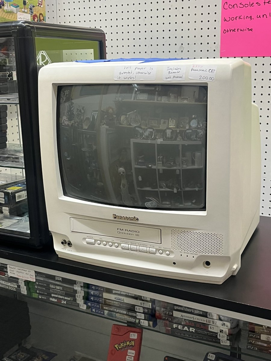 HomeCacheGames's tweet image. RESTOCK! For those ppl, looking for a NES, now is your chance to snag one!

We also offer CRT TVs! This is a really nice 13-inch Panasonic with a VCR combo, perfect for reliving the nostalgia of the retro era!

Address in my bio!
#nintendo #nes #switch #gameboy #ps2 #crt