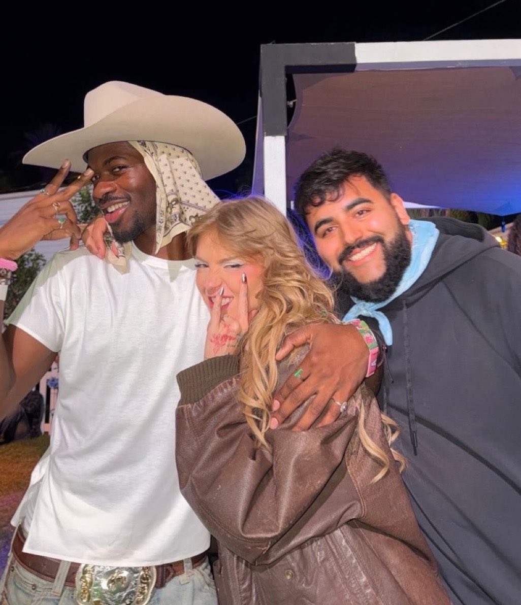 portalcnbr's tweet image. Lil Nas X e Luisa Sonza em nova foto juntos! #boatarde #lilnasx #luisasonza #noticias #cnbr